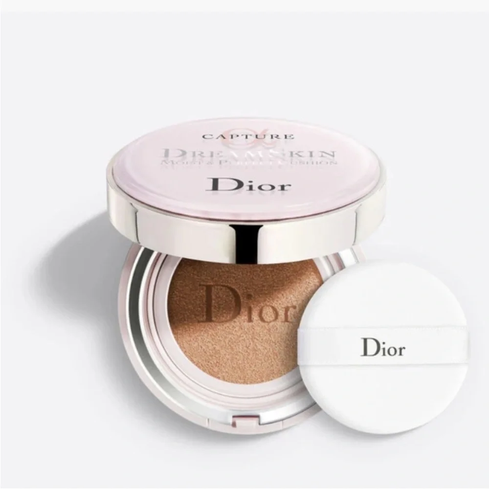 Dior Capture Totale Dreamskin Perfect Skin Cushion Broad Spectrum 000 $90